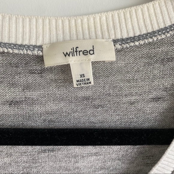 Grey Aritzia Sweater - Picture 3 of 4
